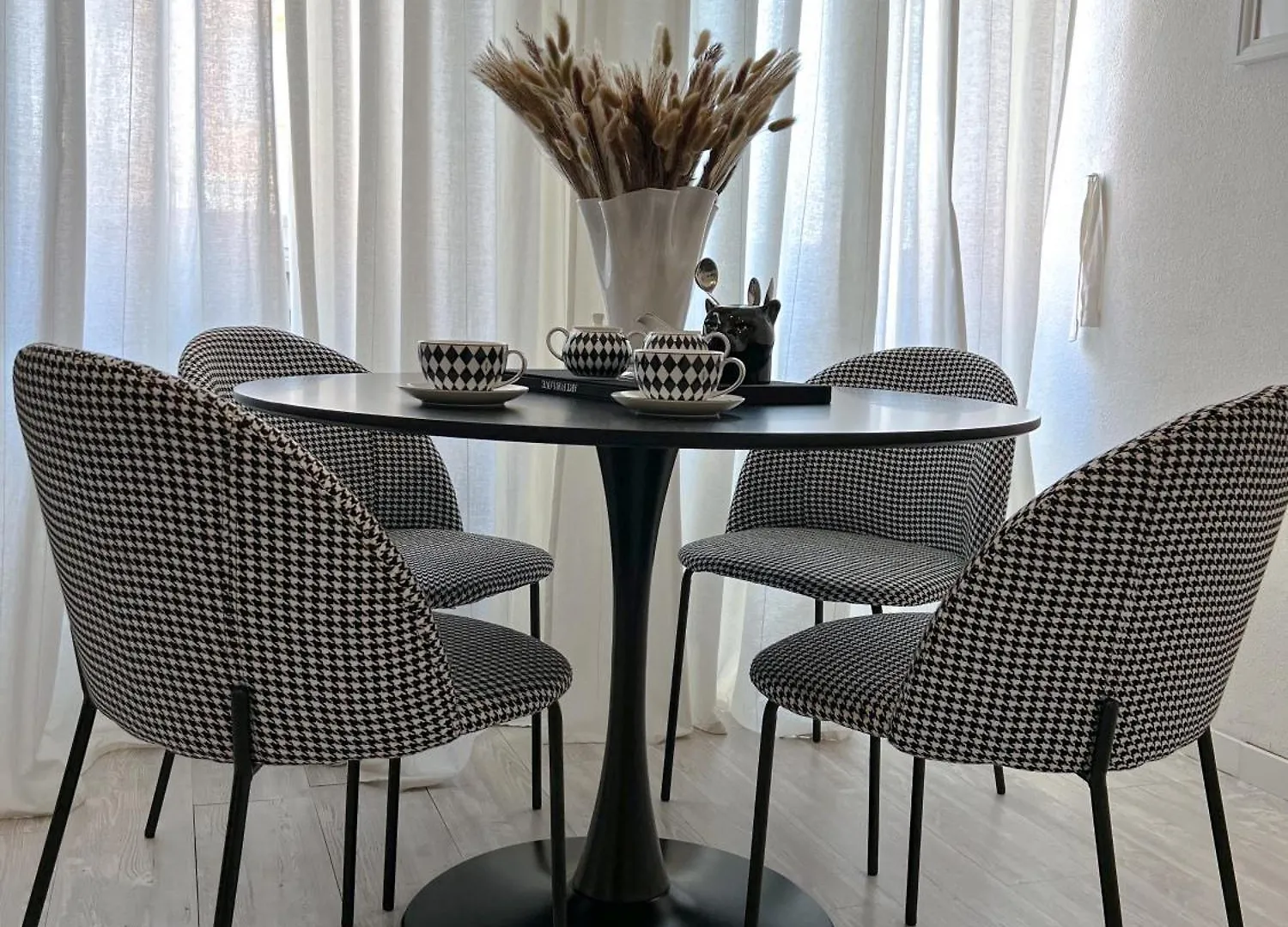 The Boutique Houses - Navigli Milan 0*,  Italy